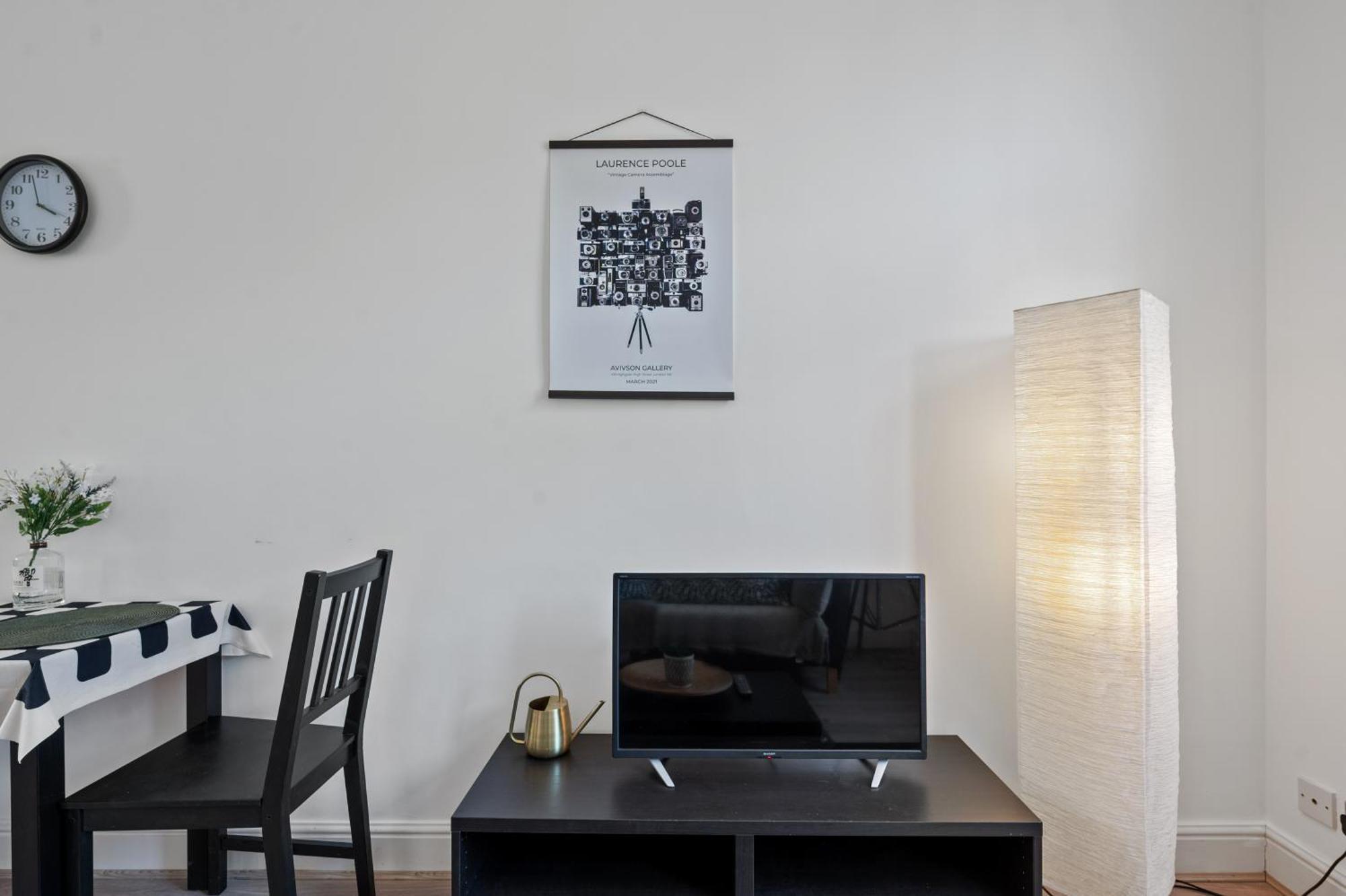 런던 One-Bed Flat, Kensington, Bank Payment To The Host Within 24H From The Reservation 아파트 외부 사진